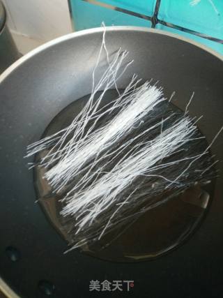 Stir-fried Vermicelli with Cabbage recipe