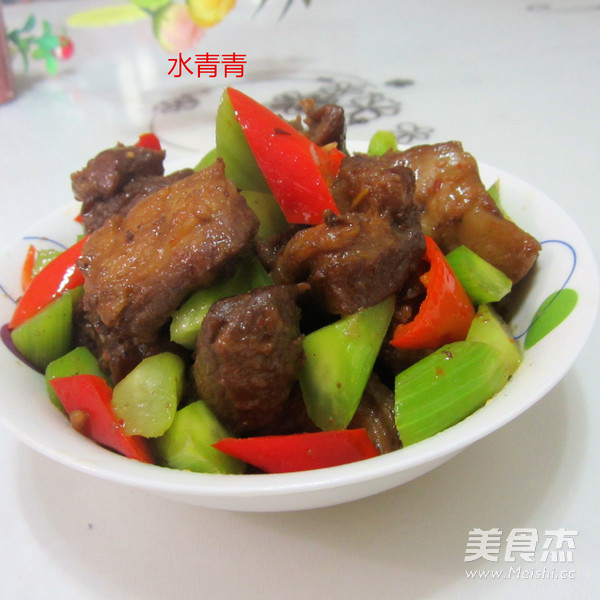 Braised Pork with Lettuce recipe