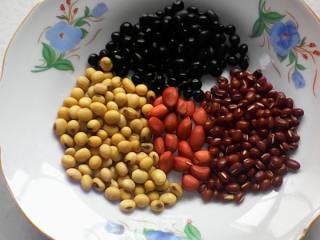 Peanut Three-color Soy Milk recipe
