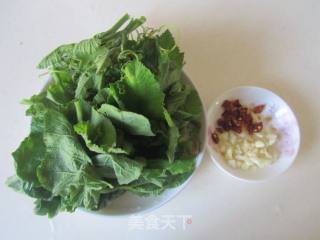 Stir-fried Pumpkin Leaves recipe