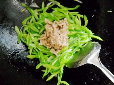 Scallion Snake Bean Shredded Pork recipe