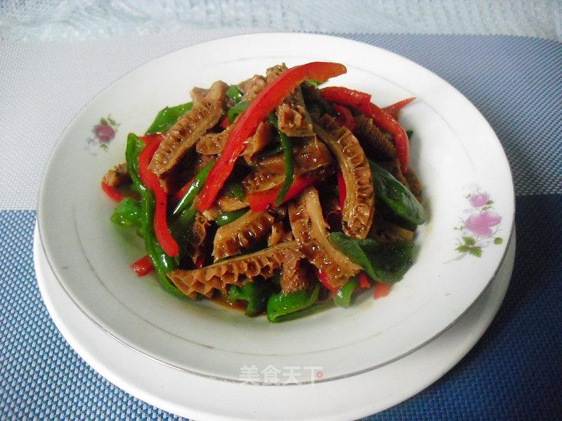Stir-fried Tripe with Green and Red Pepper