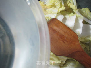 Potatoes and Chinese Cabbage Wide Noodles recipe