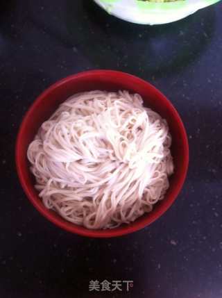 Noodles with Garlic and Minced Pork recipe