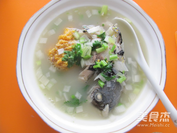 Crucian Carp in Milk Soup recipe