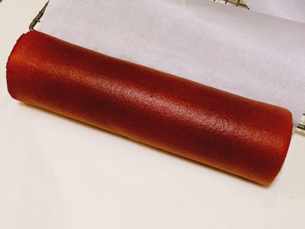 Red Yeast Cake Roll recipe