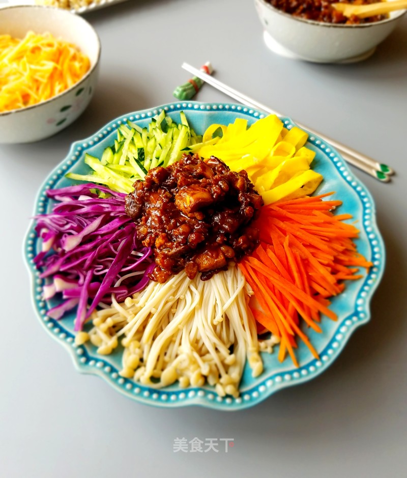 Colorful Mushroom Meat Sauce Noodle recipe