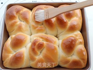 Super Soft Brushed Old-fashioned Bread recipe