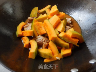Pumpkin Braised Pork Ribs recipe