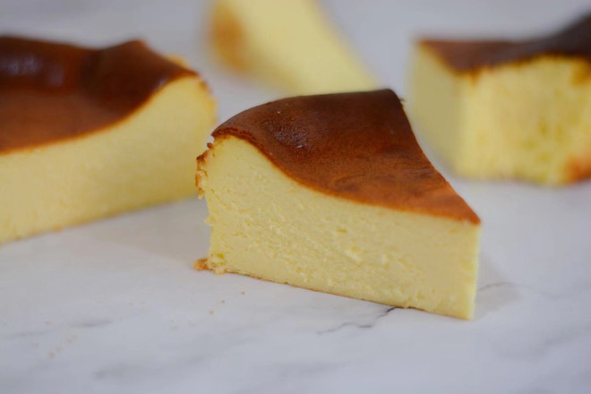 Basque-style Baked Cheesecake recipe