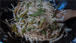 Stir-fried Rice Barley Shreds recipe