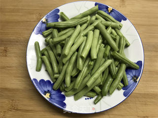 Green Beans with Prunes and Vegetables recipe