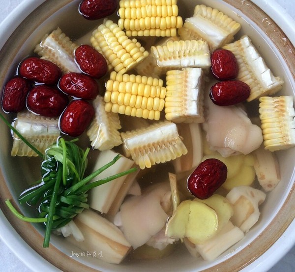 Lotus Root Trotter Herbal Soup recipe