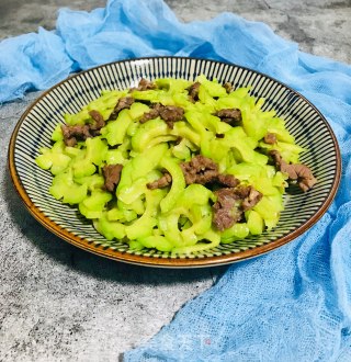 Stir-fried Beef with Bitter Gourd recipe