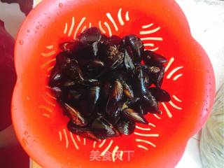 Mussels with Scallion Oil recipe