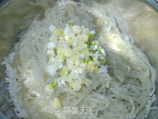 Vegetarian Stuffing is Also Delicious-fried Buns with Cabbage and Vermicelli recipe