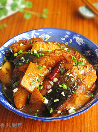 Braised Salted Fish with Bamboo Shoots recipe