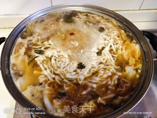 Sauerkraut Duck Noodle recipe