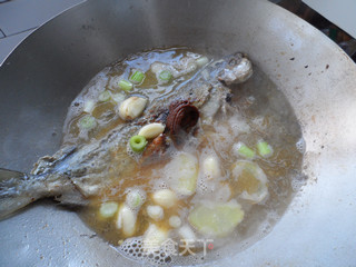 Stewed Flat Fish with Northeast Miso Sauce recipe