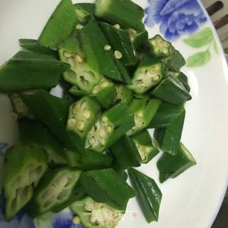Stir-fried Okra with Garlic recipe