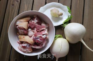 Stewed White Radish with Hoof recipe