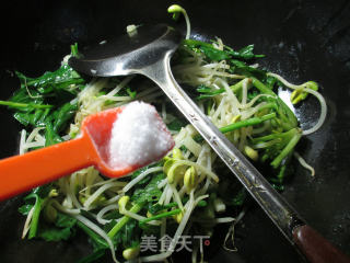 #trust of Beauty# Spinach Fried Soybean Sprouts recipe