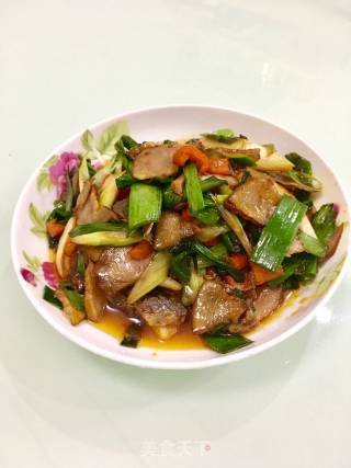 Stir-fried Garlic Leaves with Bacon recipe