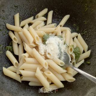 Pasta with Green Sauce recipe
