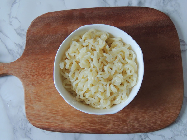 Fried Instant Noodles recipe