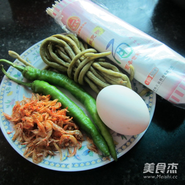 Noodles with Capers and Shrimp recipe