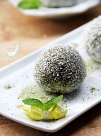 Matcha Mango Sticky Rice Cake recipe