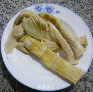 Lamb's Tail Bamboo Shoots Mixed with Parsley recipe