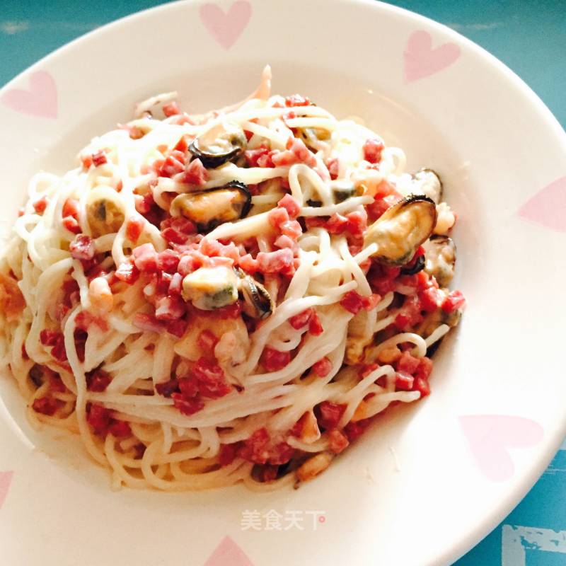 Seafood Bacon Noodles recipe