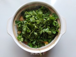 Grass Head Duck Egg Lean Meat Soup recipe