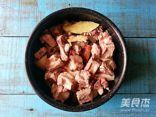 Lotus Root Pork Ribs Soup recipe