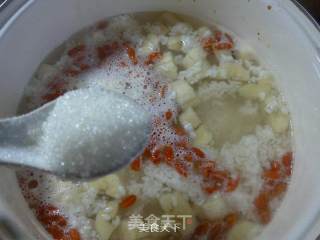 Chinese Wolfberry Wine Stuffed Banana Soup recipe