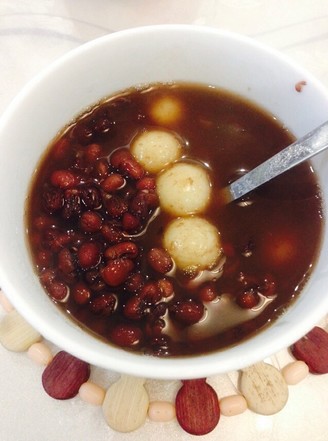 Brown Sugar and Red Bean Glutinous Rice Balls in Syrup