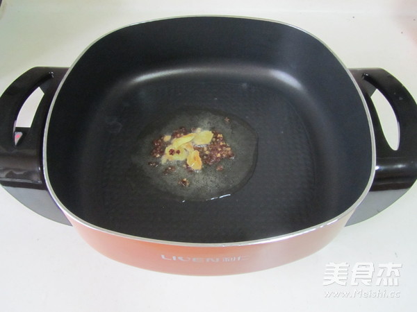 Fish Every Year--caiyu Braised Lotus Root recipe