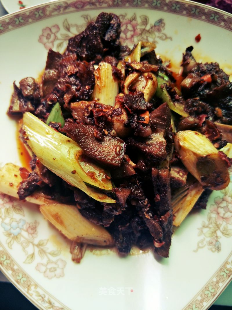 Stir-fried Pork Tongue with Green Onions recipe