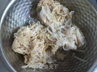 Sauerkraut Stewed White Meat Vermicelli recipe