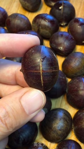Stir-fried Chestnuts with Sugar recipe