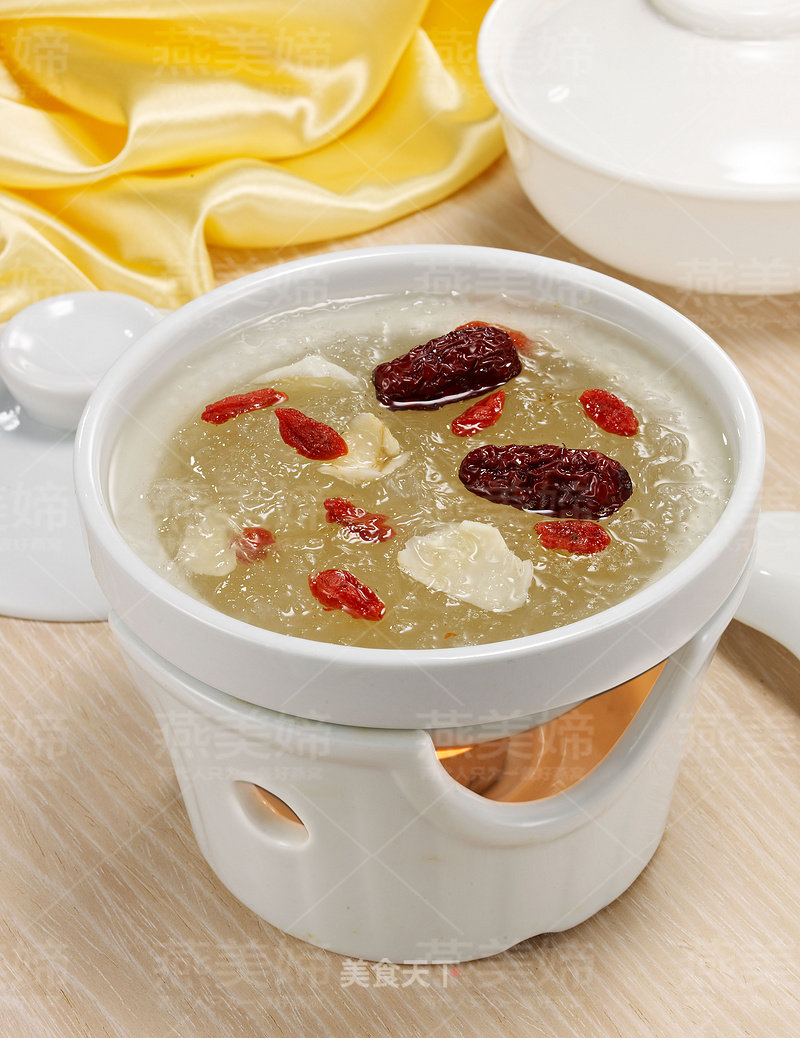 How to Make Bird's Nest with Red Dates and Wolfberry recipe