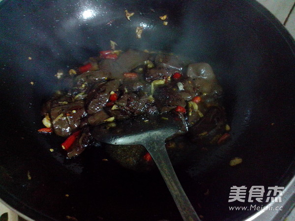 Stir-fried Pork Blood with Pickled Peppers recipe