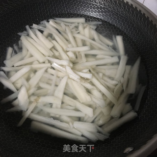 Home-style Fried Lotus Root recipe