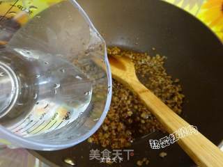 Minced Meat Mixed with Bitter Chrysanthemum recipe