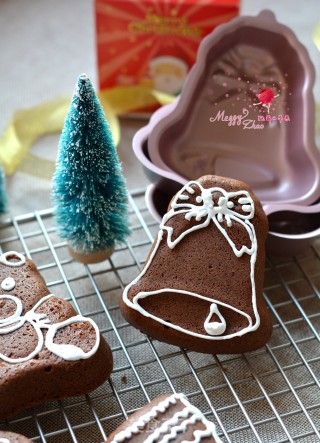 Cocoa Frosting Cupcakes for Christmas recipe