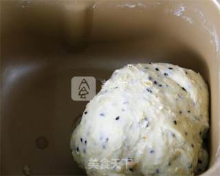 Black Sesame Oat Toast recipe