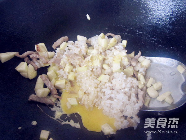 Fried Rice with Steamed Rice and Pork and Egg recipe