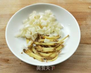 Stir-fried Taro Lotus with Chicken Gizzard Flowers recipe