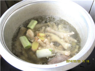 Delicious Braised Chicken Feet recipe